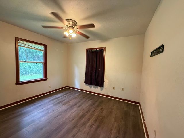 405 CAPITOL, Gilmer, TX 75644