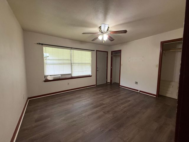 405 CAPITOL, Gilmer, TX 75644
