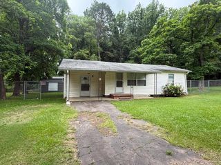 405 CAPITOL, Gilmer, TX 75644