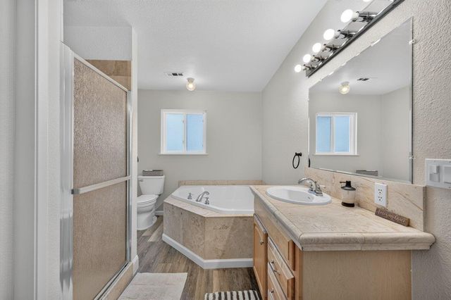 11839 E Ashlan Avenue, Sanger, CA 93657