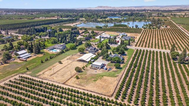 11839 E Ashlan Avenue, Sanger, CA 93657