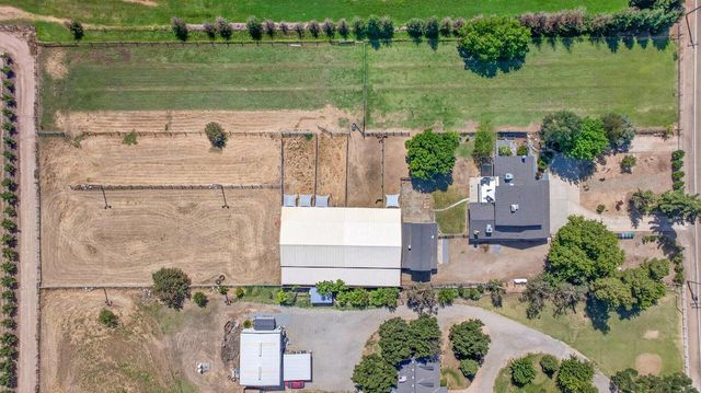 11839 E Ashlan Avenue, Sanger, CA 93657