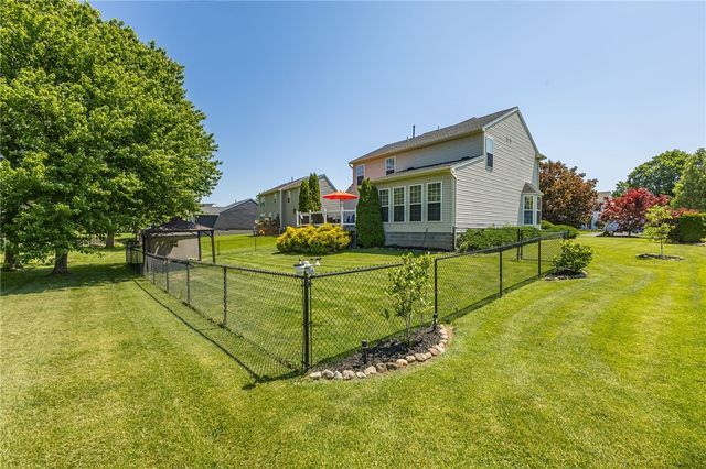1201 Belmont Drive, Farmington, NY 14425