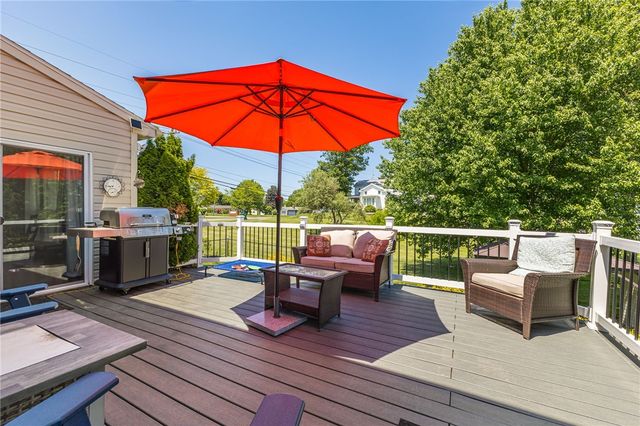1201 Belmont Drive, Farmington, NY 14425