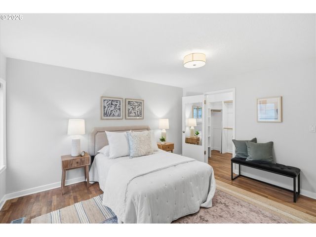 14012 Se RIVER Rd, Milwaukie, OR 97267