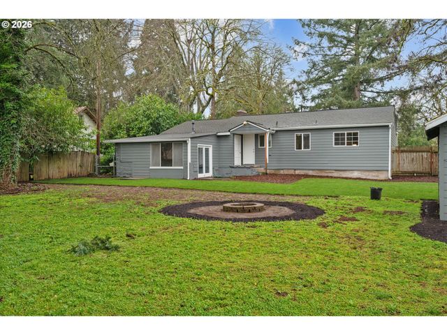 14012 Se RIVER Rd, Milwaukie, OR 97267