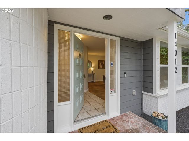 14012 Se RIVER Rd, Milwaukie, OR 97267