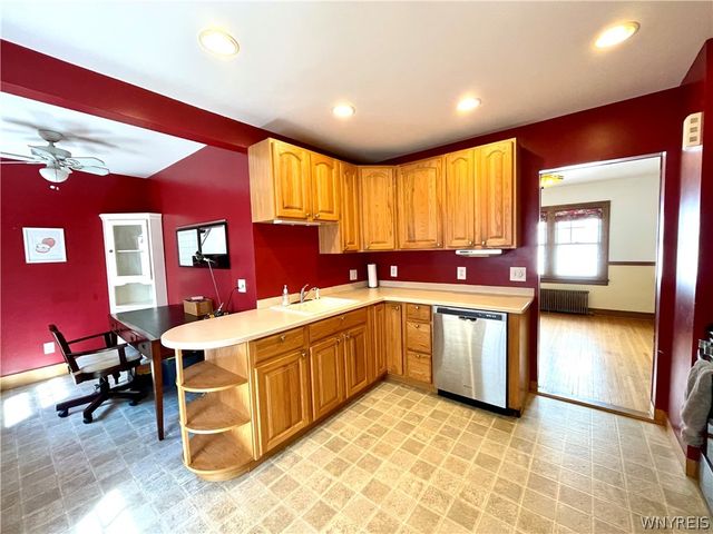 93 Narragansett Road, Buffalo, NY 14220
