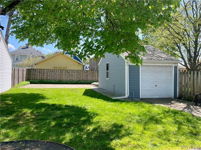 93 Narragansett Road, Buffalo, NY 14220