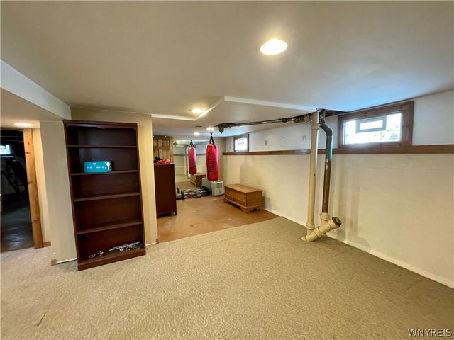 93 Narragansett Road, Buffalo, NY 14220