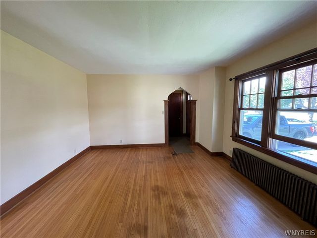 93 Narragansett Road, Buffalo, NY 14220