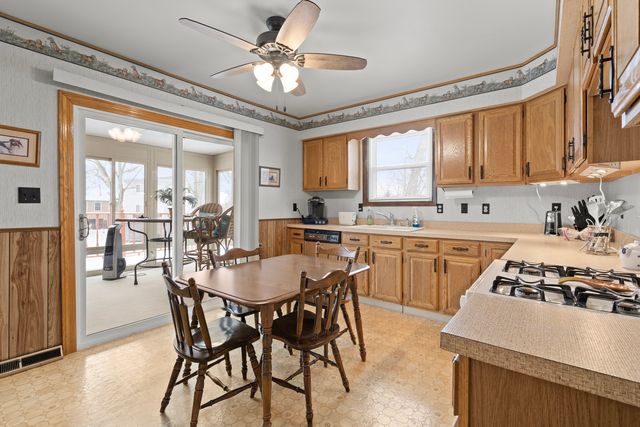 26033 W Catfish Drive, Wilmington, IL 60481