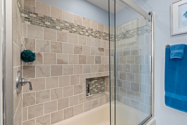 26033 W Catfish Drive, Wilmington, IL 60481