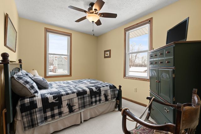 26033 W Catfish Drive, Wilmington, IL 60481