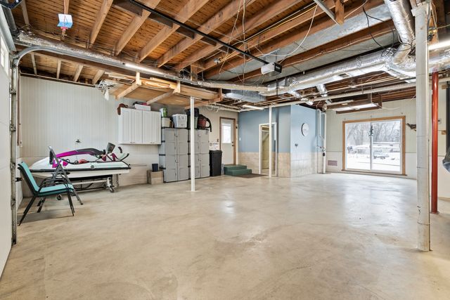 26033 W Catfish Drive, Wilmington, IL 60481