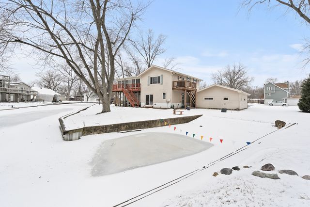 26033 W Catfish Drive, Wilmington, IL 60481