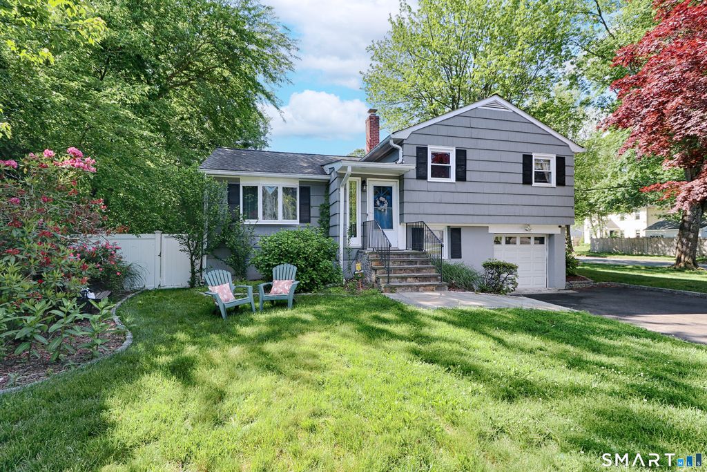 163 Windsor Road, Fairfield, CT 06824