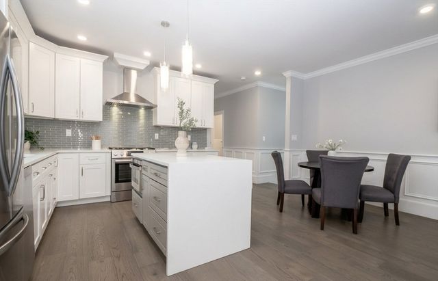 84 Flint St 1, Somerville, MA 02145