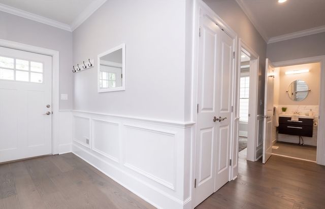 84 Flint St 1, Somerville, MA 02145