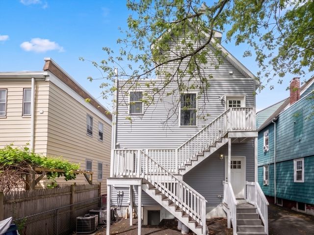 84 Flint St 1, Somerville, MA 02145