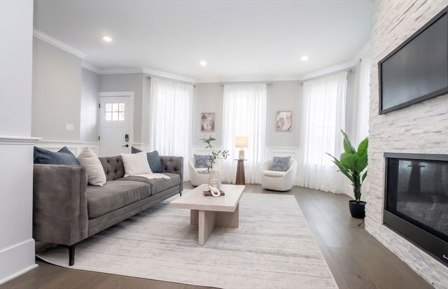 84 Flint St 1, Somerville, MA 02145