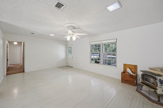 1923 Wilson Bend Road, Millsap, TX 76066