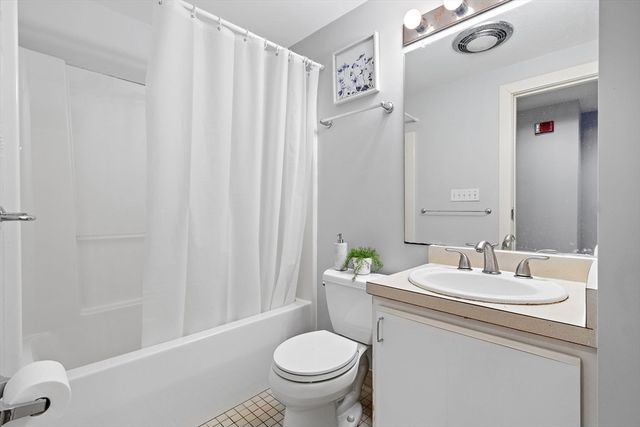 534 Commonwealth Ave 3A, Boston, MA 02215