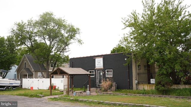 34 RIVERVIEW AVE, Paulsboro, NJ 08066
