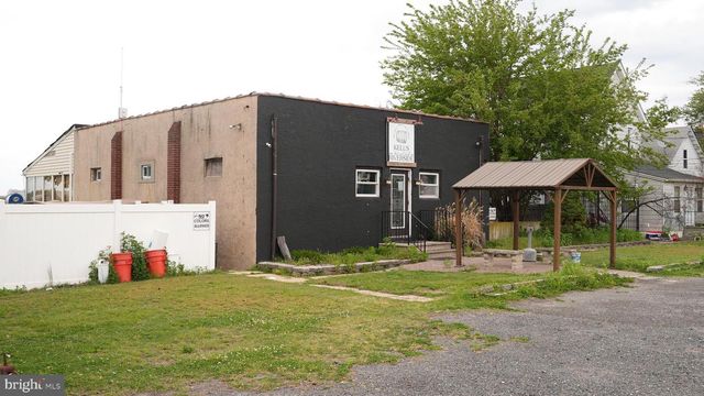 34 RIVERVIEW AVE, Paulsboro, NJ 08066