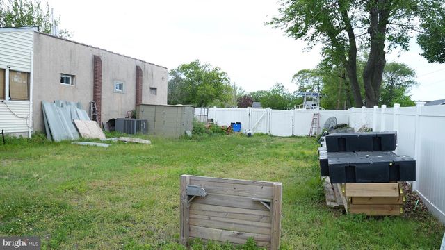 34 RIVERVIEW AVE, Paulsboro, NJ 08066