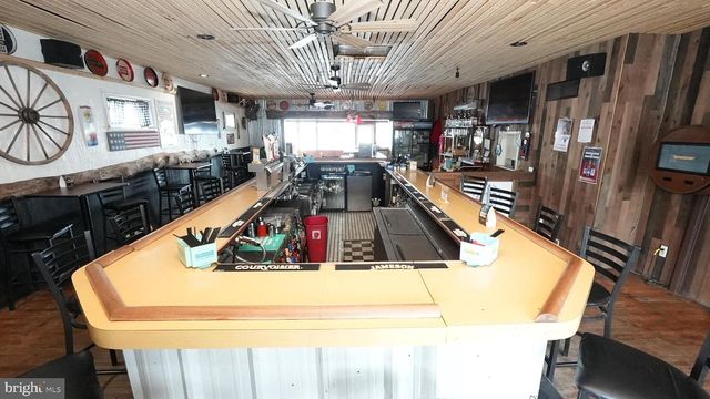34 RIVERVIEW AVE, Paulsboro, NJ 08066