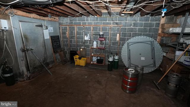 34 RIVERVIEW AVE, Paulsboro, NJ 08066