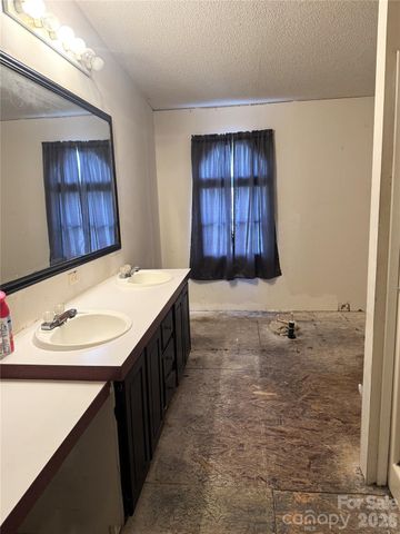 895 Cooper Road, Salisbury, NC 28147