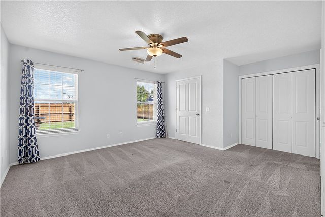 2724 Jessica Place, Fayetteville, AR 72701
