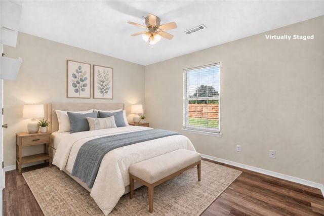 2724 Jessica Place, Fayetteville, AR 72701