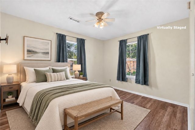 2724 Jessica Place, Fayetteville, AR 72701
