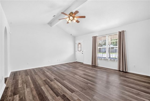 2724 Jessica Place, Fayetteville, AR 72701