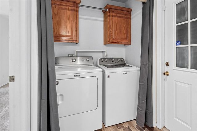 2724 Jessica Place, Fayetteville, AR 72701