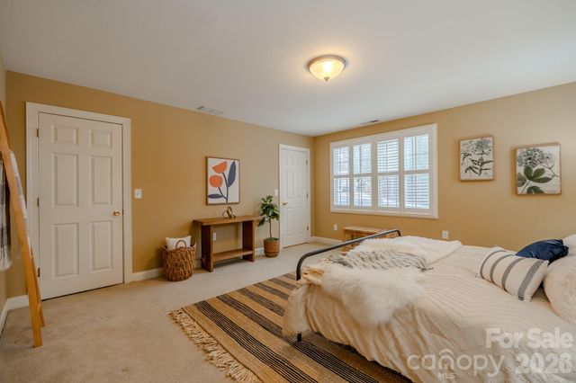 50 S Griffing Boulevard, Asheville, NC 28804