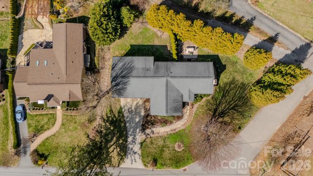 50 S Griffing Boulevard, Asheville, NC 28804