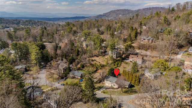 50 S Griffing Boulevard, Asheville, NC 28804