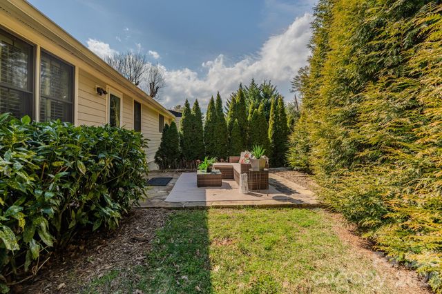 50 S Griffing Boulevard, Asheville, NC 28804