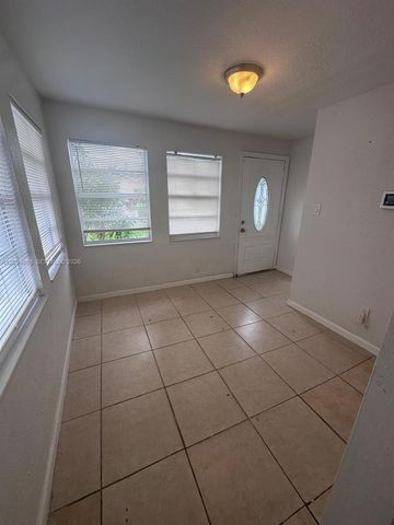 2837 NW 9th Court 1, Fort Lauderdale, FL 33311