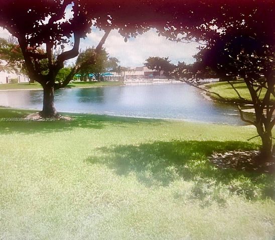 5860 NW 64th Ave 106, Tamarac, FL 33319