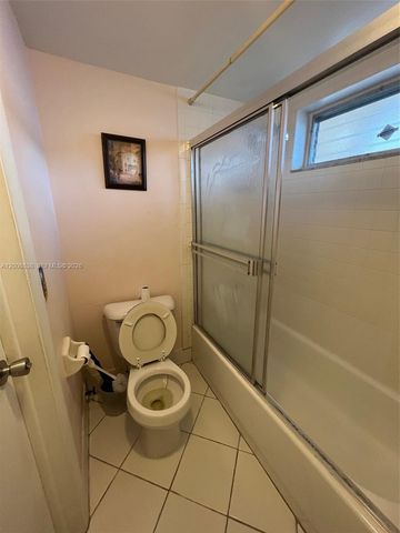 5860 NW 64th Ave 106, Tamarac, FL 33319