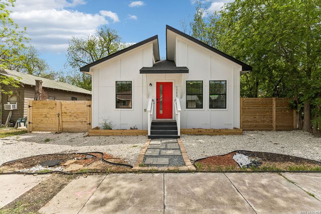 1722 W Ridgewood Ct., San Antonio, TX 78201