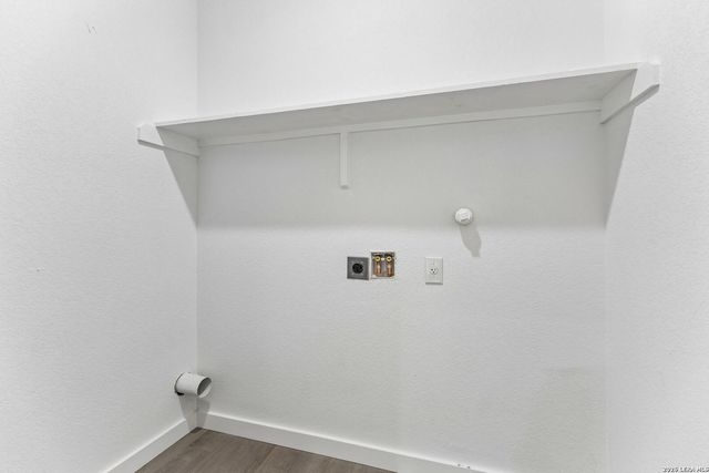 1722 W Ridgewood Ct., San Antonio, TX 78201