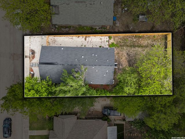 1722 W Ridgewood Ct., San Antonio, TX 78201