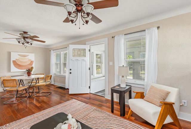 1229 Geil Avenue, Des Moines, IA 50315