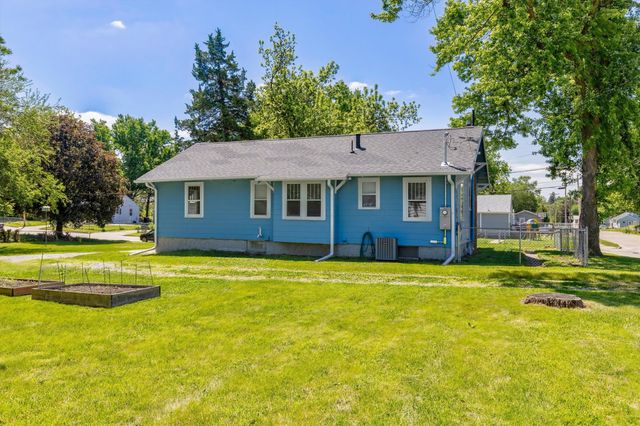 1229 Geil Avenue, Des Moines, IA 50315